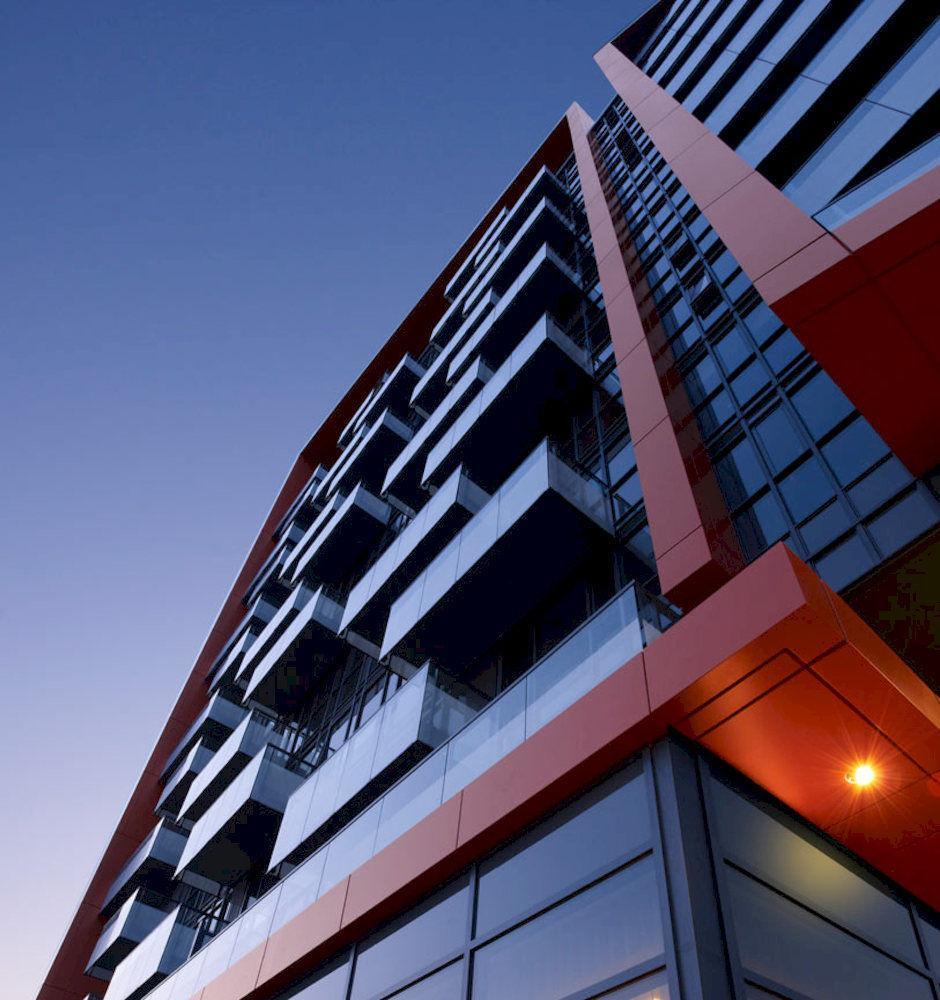 Life Suites Luxury Downtown Condos Торонто Екстериор снимка